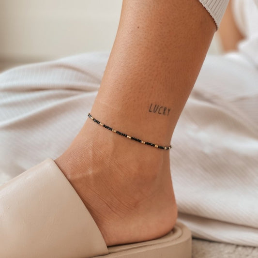 Stříbrný náramek na nohu Golden Summerscape - Černý Spinel - Indira