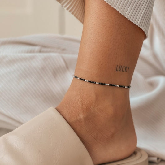 Stříbrný náramek na kotník Summerscape - Černý spinel - Indira