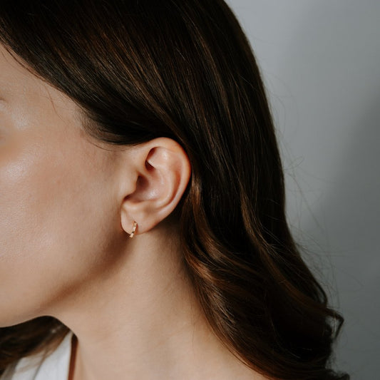 Zlaté náušnice Carreau - Zirkon - Indira