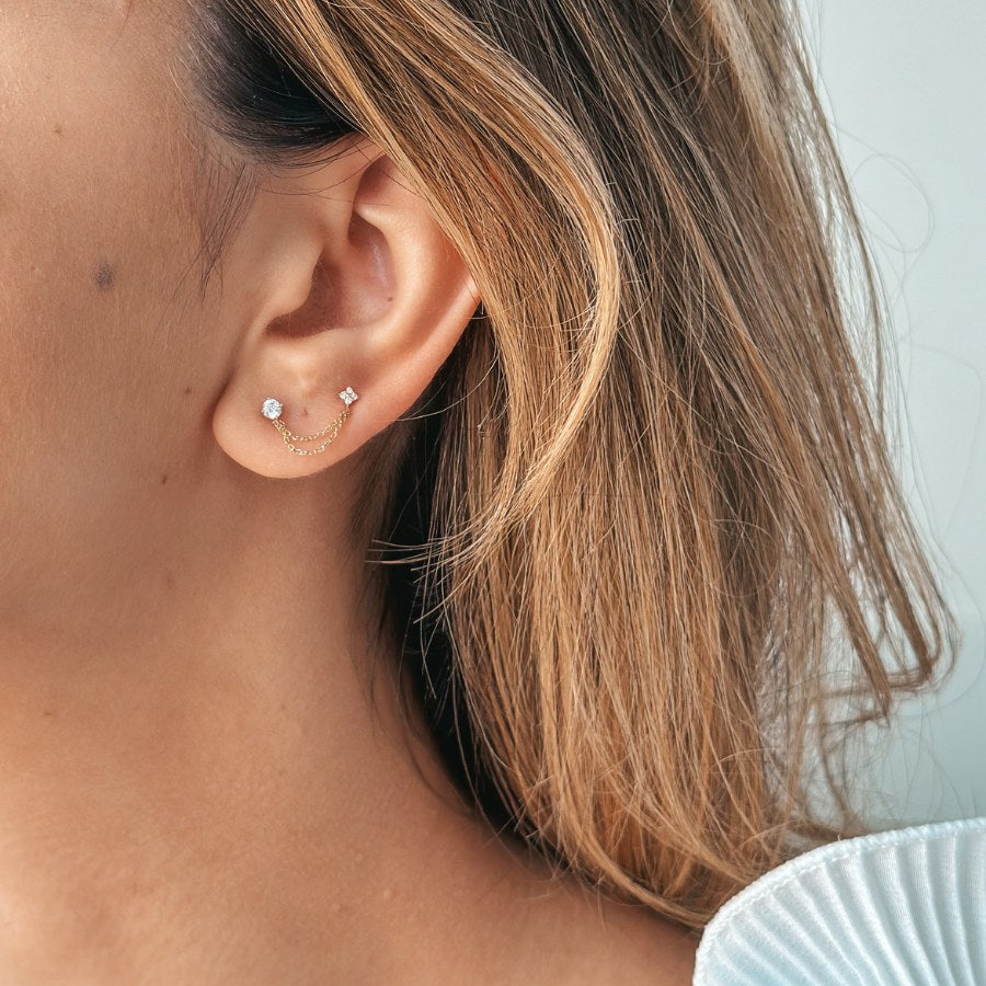 Zlaté náušnice Double Chained Stones - Indira