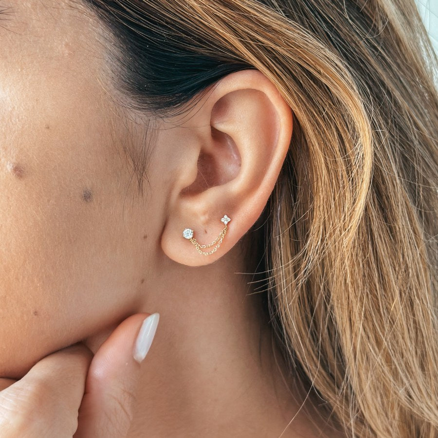 Zlaté náušnice Double Chained Stones - Indira