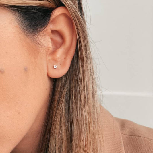 Zlaté náušnice My First Diamond Golden - Diamanty - Indira