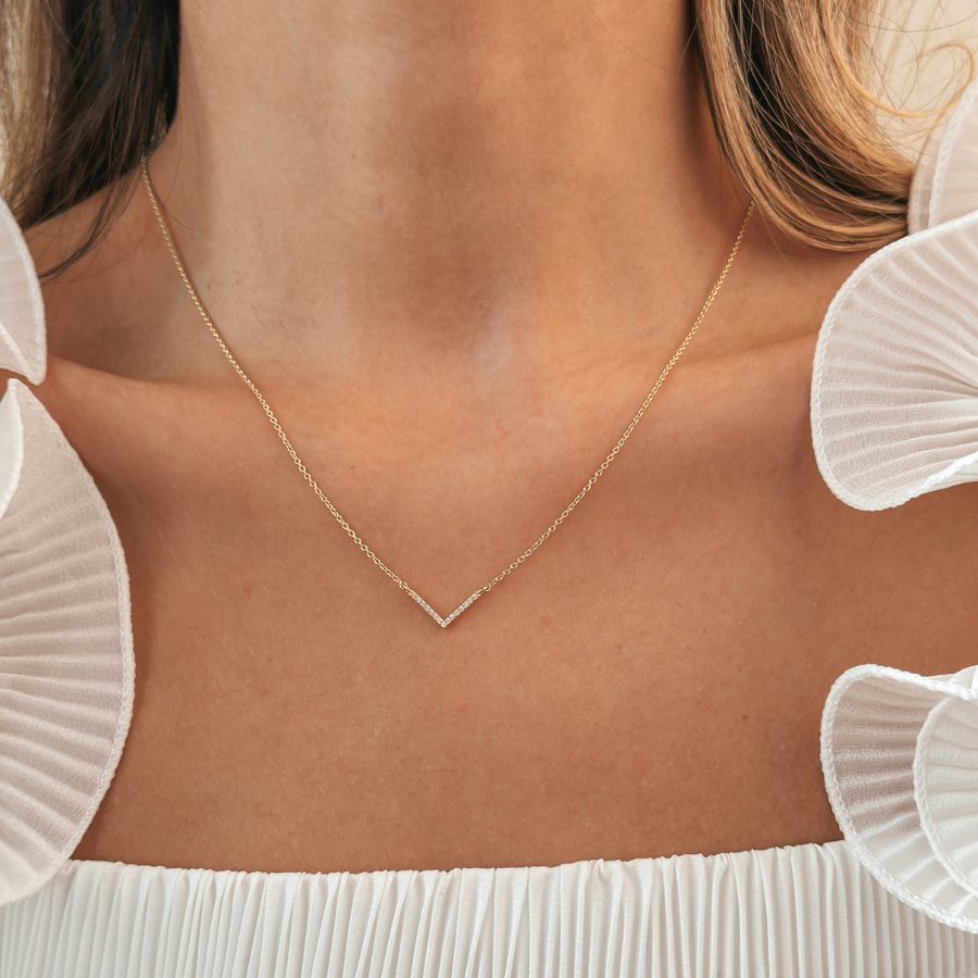 Stříbrný náhrdelník Golden V Neck - Zirkon - Indira