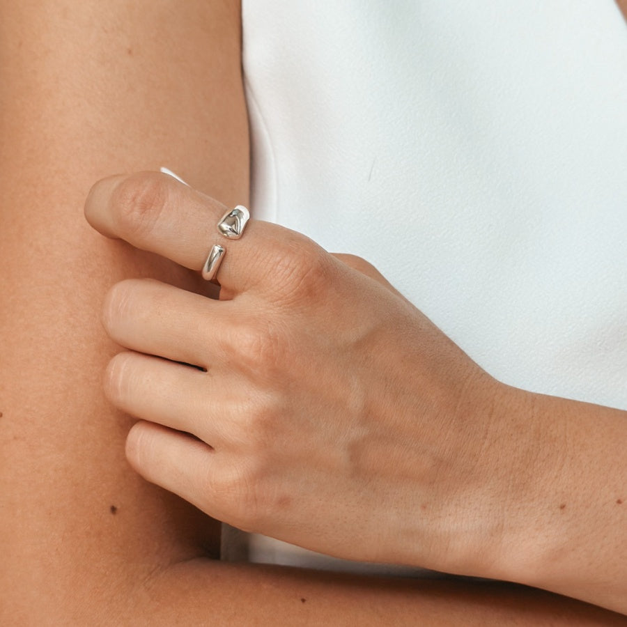 Stříbrný prsten Huggie - Nastavitelný - Indira