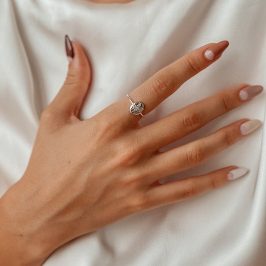 Stříbrný prsten Birth Flower - Prosinec Cesmína - Indira