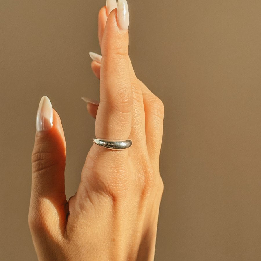 Stříbrný prsten Thin Dome - Indira