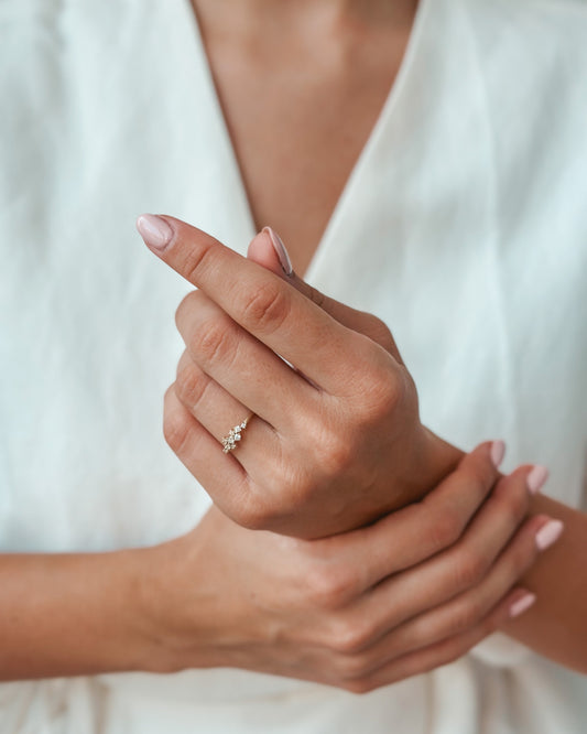 Inel din aur galben Selene – Diamante - Indira