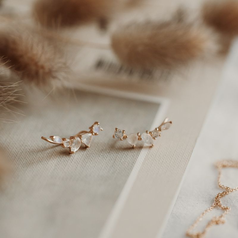 Stříbrné náušnice Valery Golden - Měsíční kámen - Indira