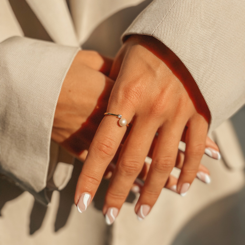 Stříbrný prsten Golden Mary - Přírodní perly - Indira
