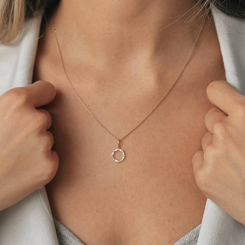 Přívěsek ze zlata Halo - Indira