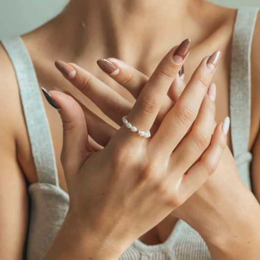 Zlatý prsten Glamour - Přírodní perly - Indira