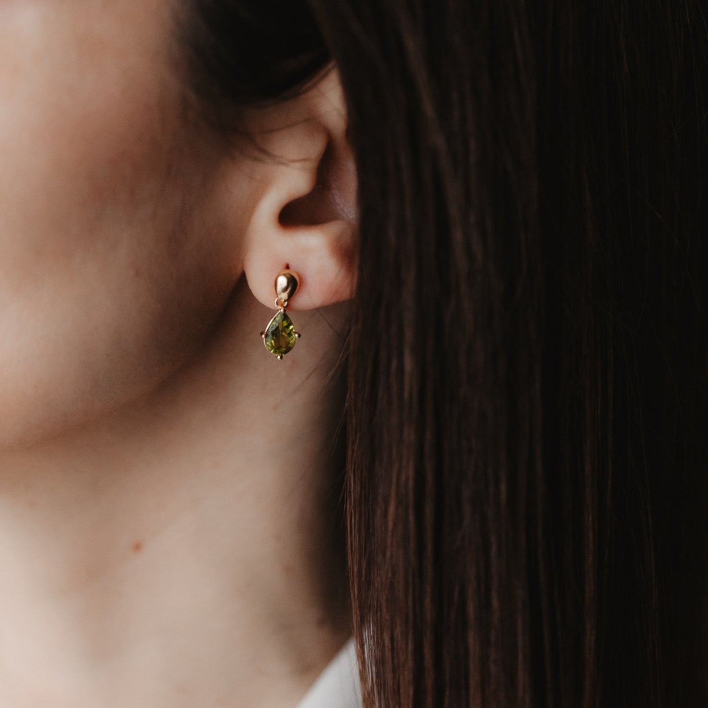 Stříbrné náušnice Golden Kaylee - Peridot - Indira