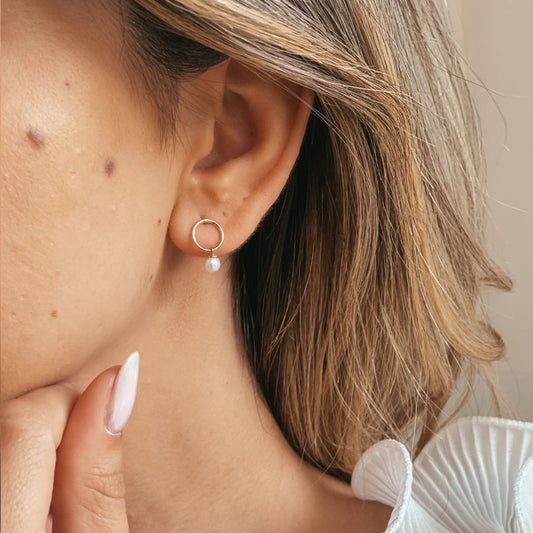 Zlaté náušnice Mini Studs - Přírodní perly - Indira