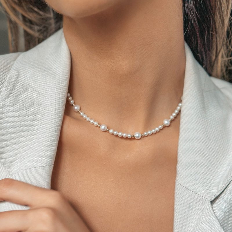 Zlatý náhrdelník Meghan - Přírodní perly - Indira