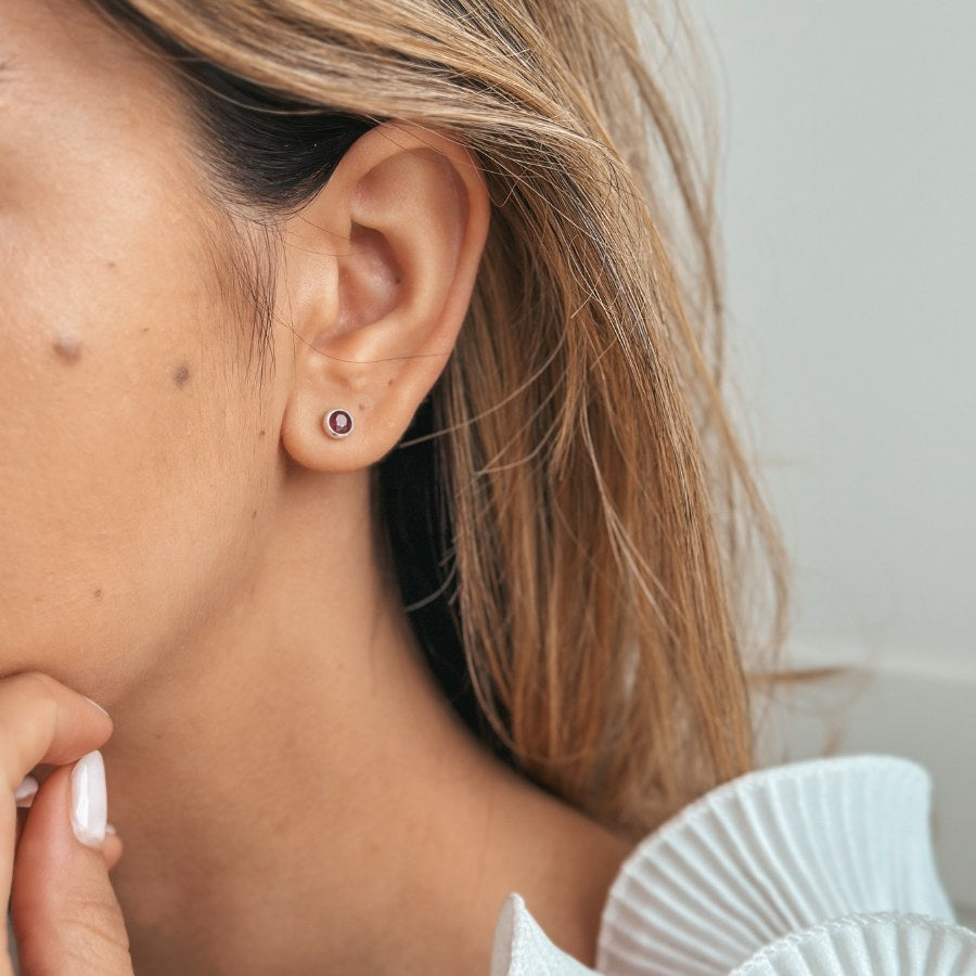 Stříbrné náušnice Birthstone July - Rubin - Indira