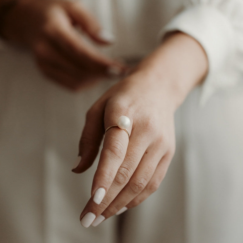 Stříbrný prsten Ruth Golden - Přírodní perly - Indira