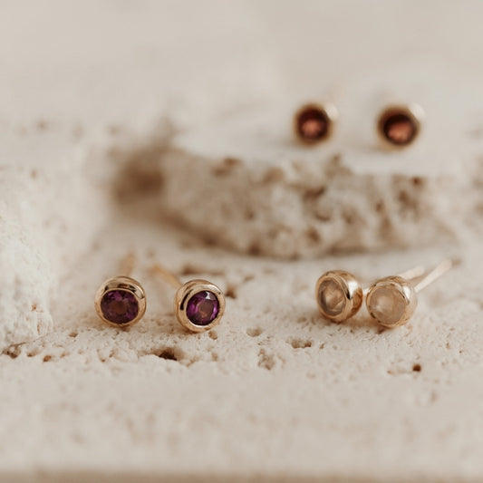Stříbrné náušnice Birthstone Golden - Růžový Křemen - Indira
