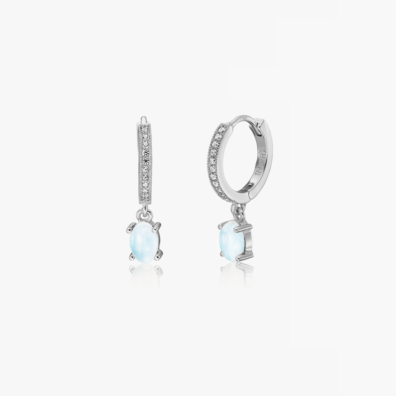 Stříbrné náušnice Gem Huggies - Měsíční kámen - Indira