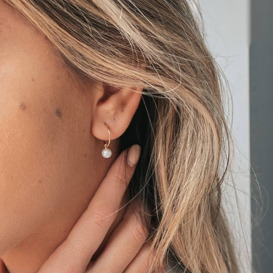 Zlaté náušnice Little Drop - Přírodní perly - Indira