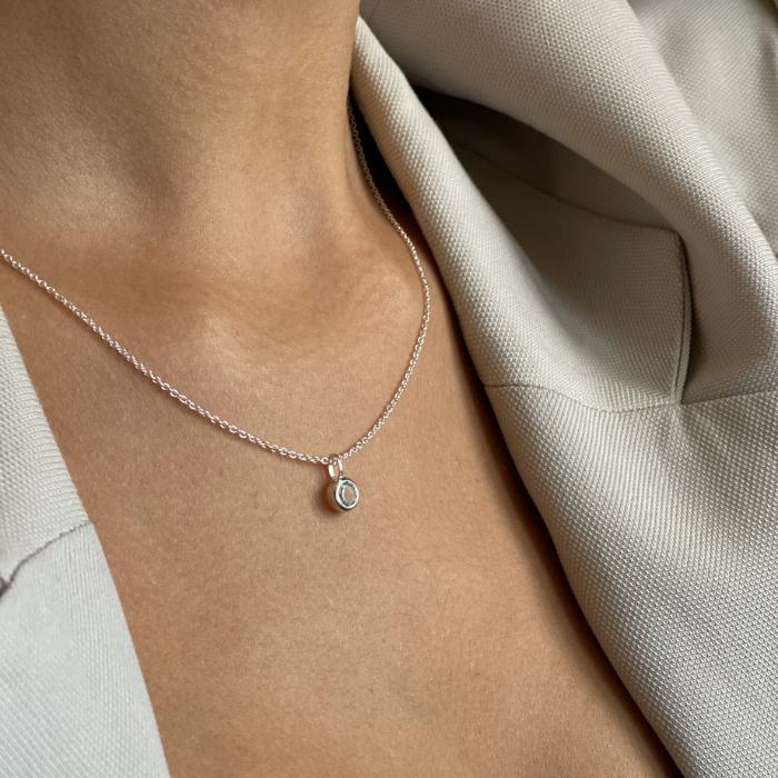 Stříbrný náhrdelník Birthstone prosinec - Modrý topaz - Indira