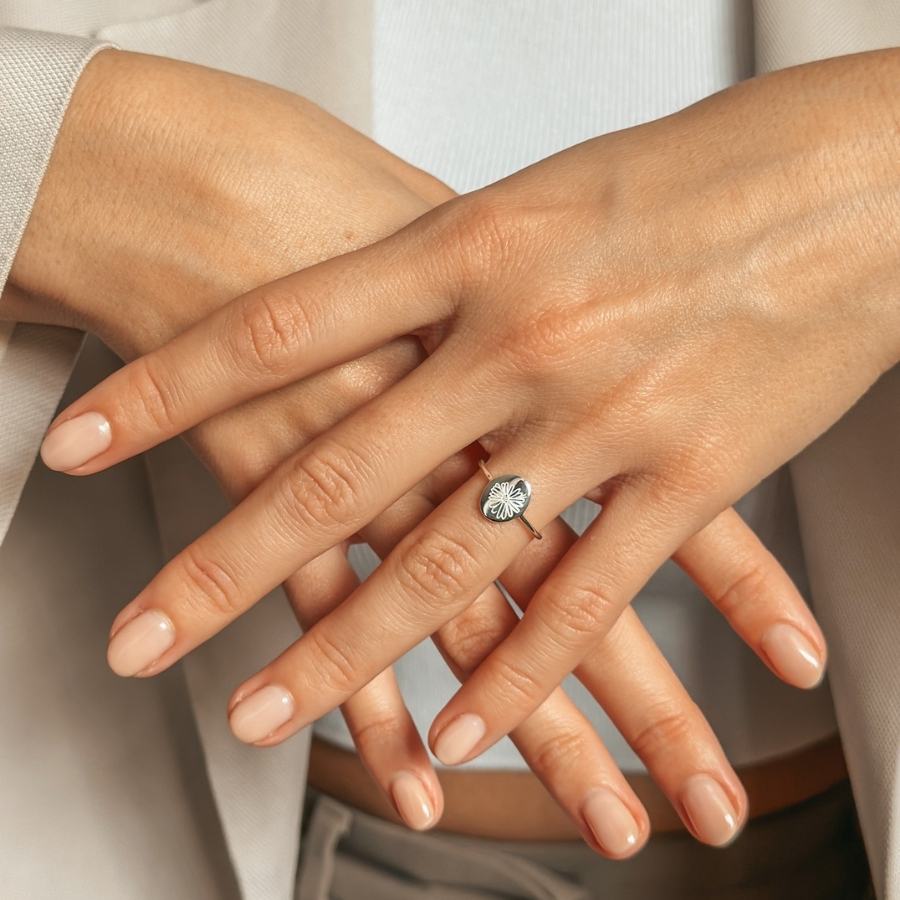 Stříbrný prsten Birth Flower - April Daisy - Indira