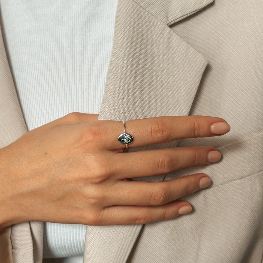 Stříbrný prsten Birth Flower - Červenec Lotos - Indira