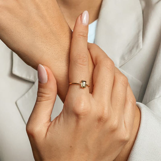 Stříbrný prsten Golden Tessa - Moldavit - Indira