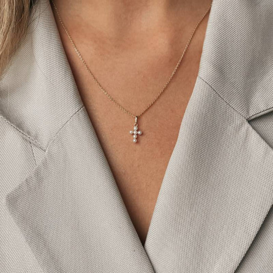 Zlatý přívěsek Pearl Cross - Přírodní perly - Indira