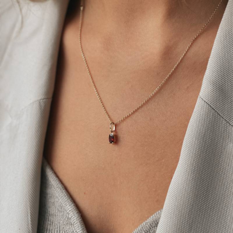 Zlatý přívěsek Red Sparkle - Rhodolith - Indira